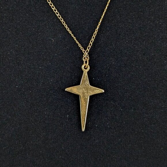 (2/$20) V. Starburst Cross Pendant Necklace - Picture 4 of 6